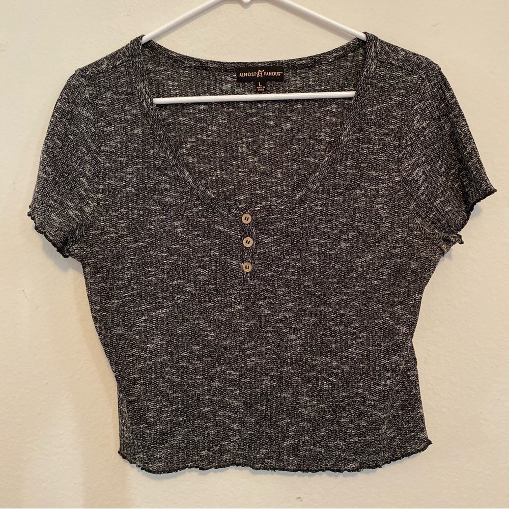 Black, gray, white crop with bottoms. Size Large.